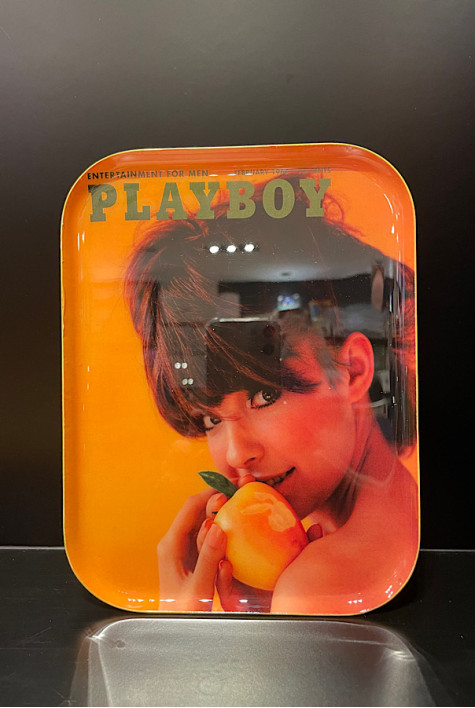 Petit plateau Playboy 1966-02 BAZARDELUXE