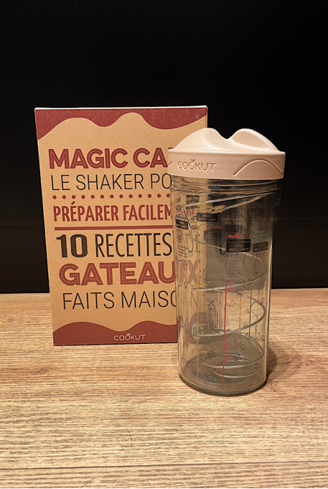 Magic cake skaker 10 recettes de gâteaux 